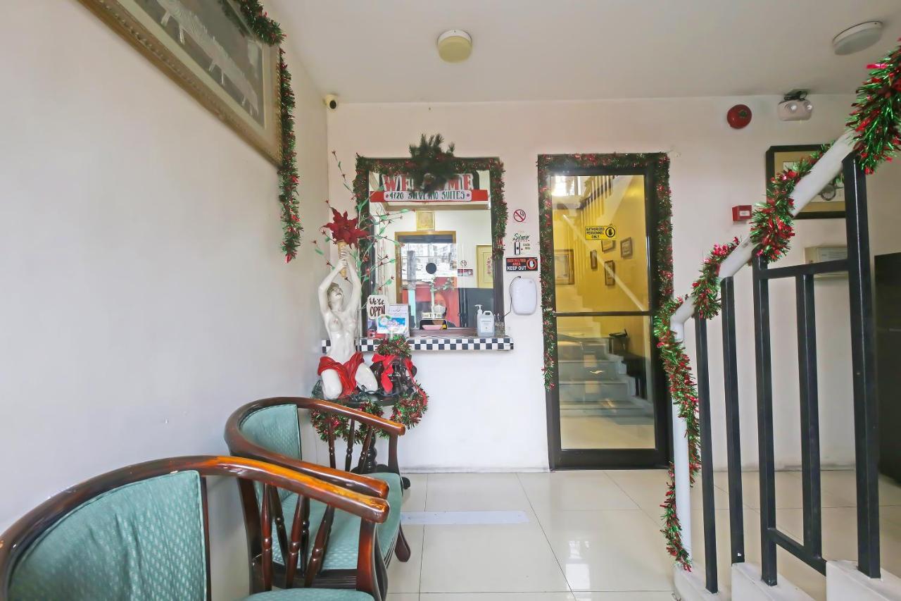 Oyo 896 Silverio Suites Manila Exteriör bild
